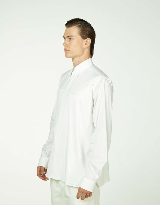 Triangle closure shirt