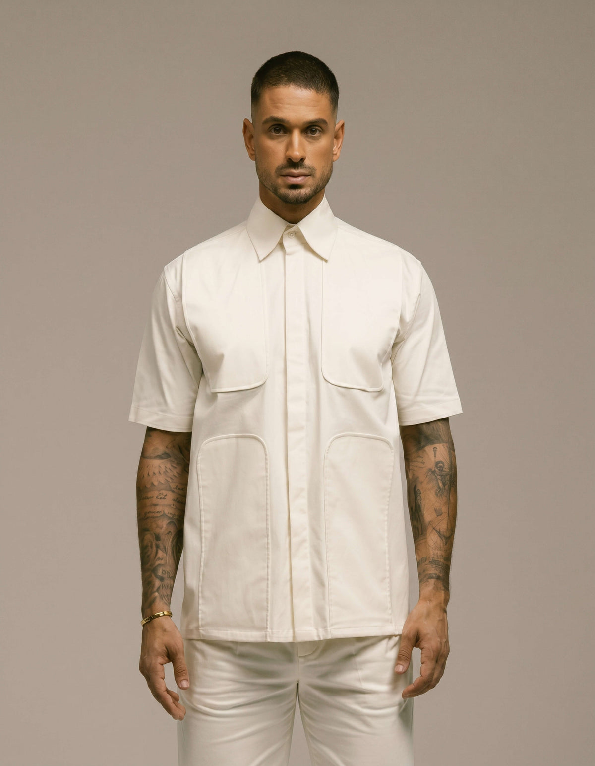 U panel short sleeve shirt