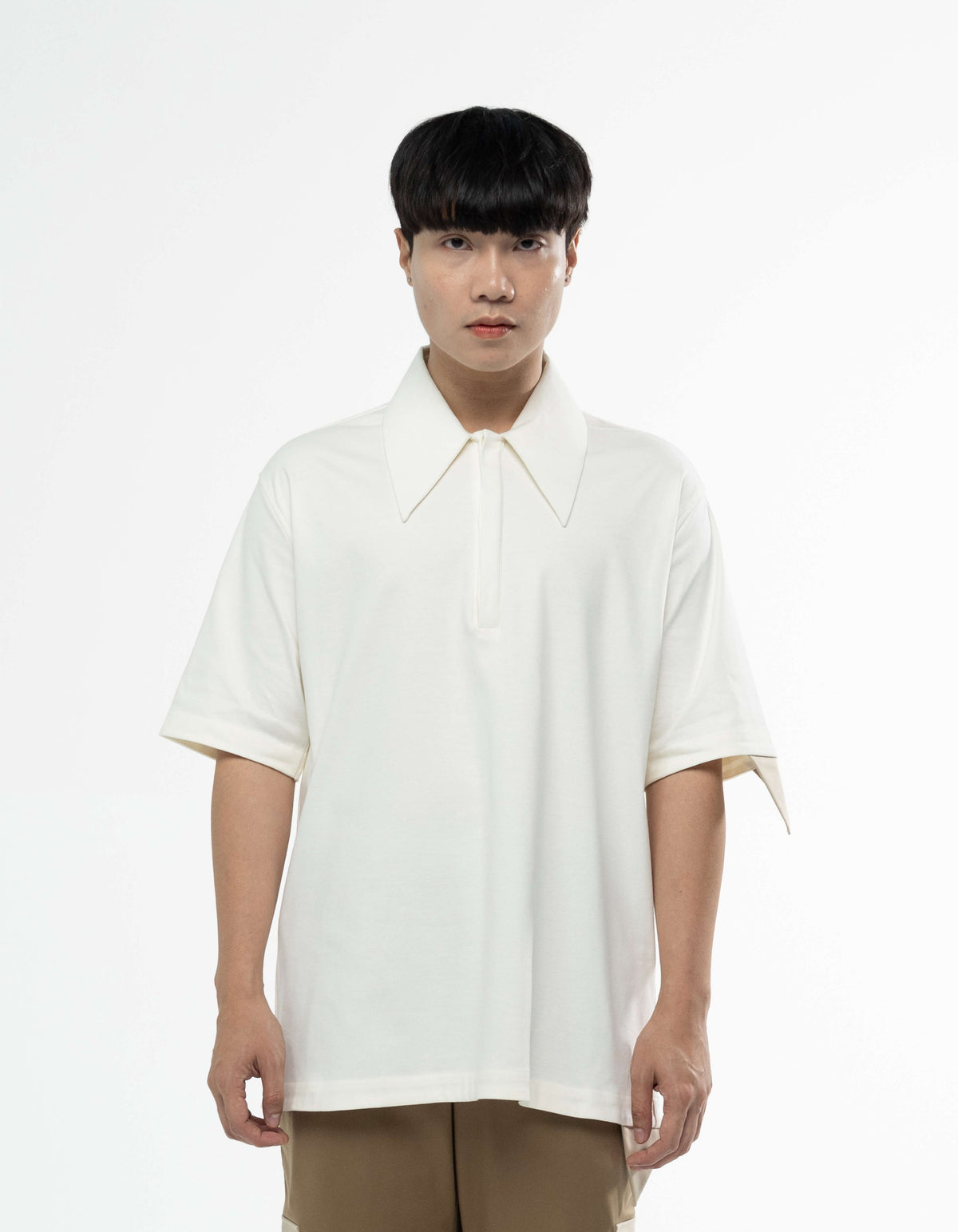Triangle tip polo shirt