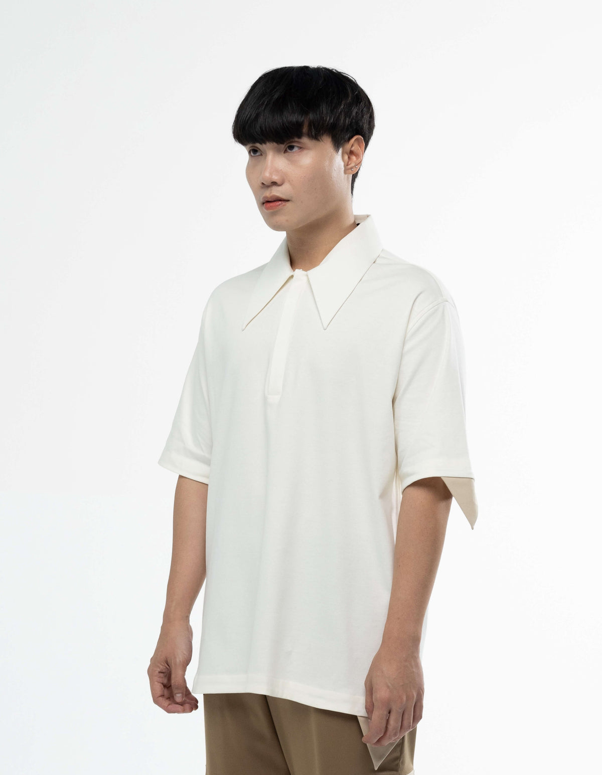Triangle tip polo shirt
